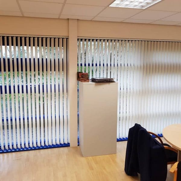 Жалюзи для витрин